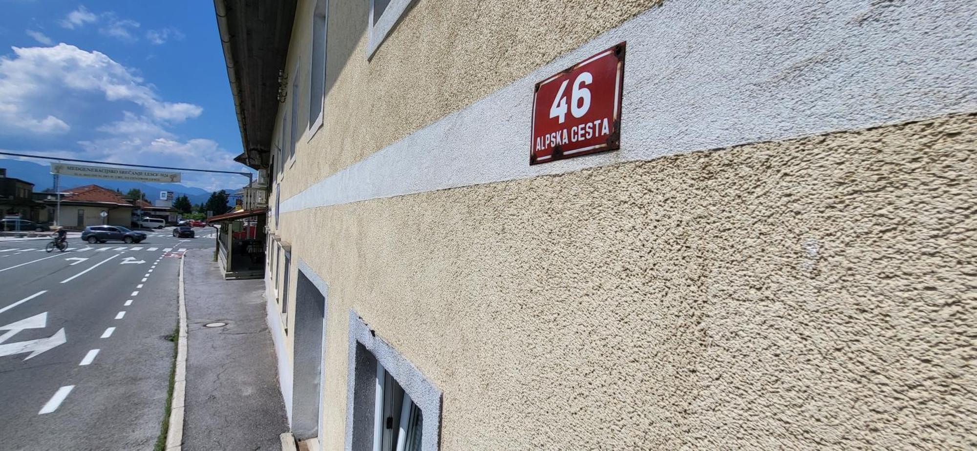 Lesce Hostel Exterior foto